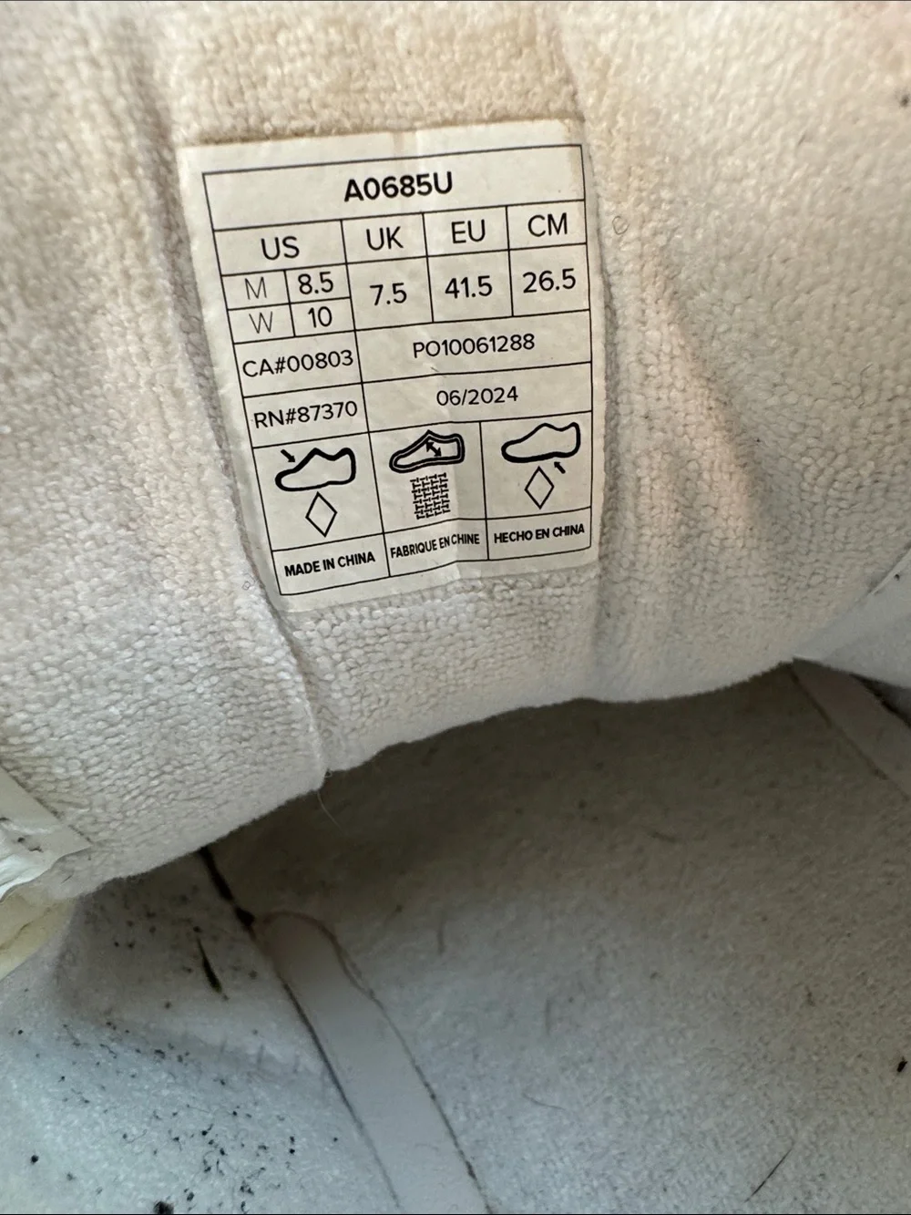 ALO Recovery Sneakers in White and Taupe (Women’s 10)